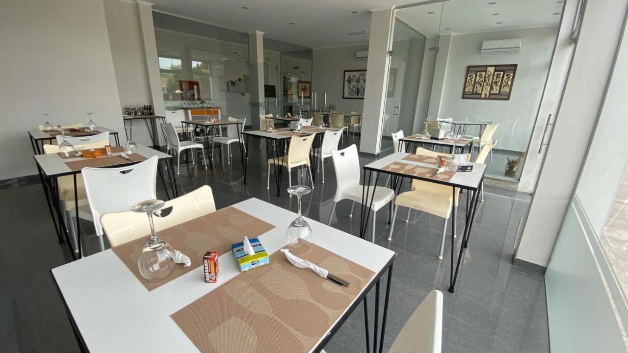 מלו Hotel Imperial מראה חיצוני תמונה